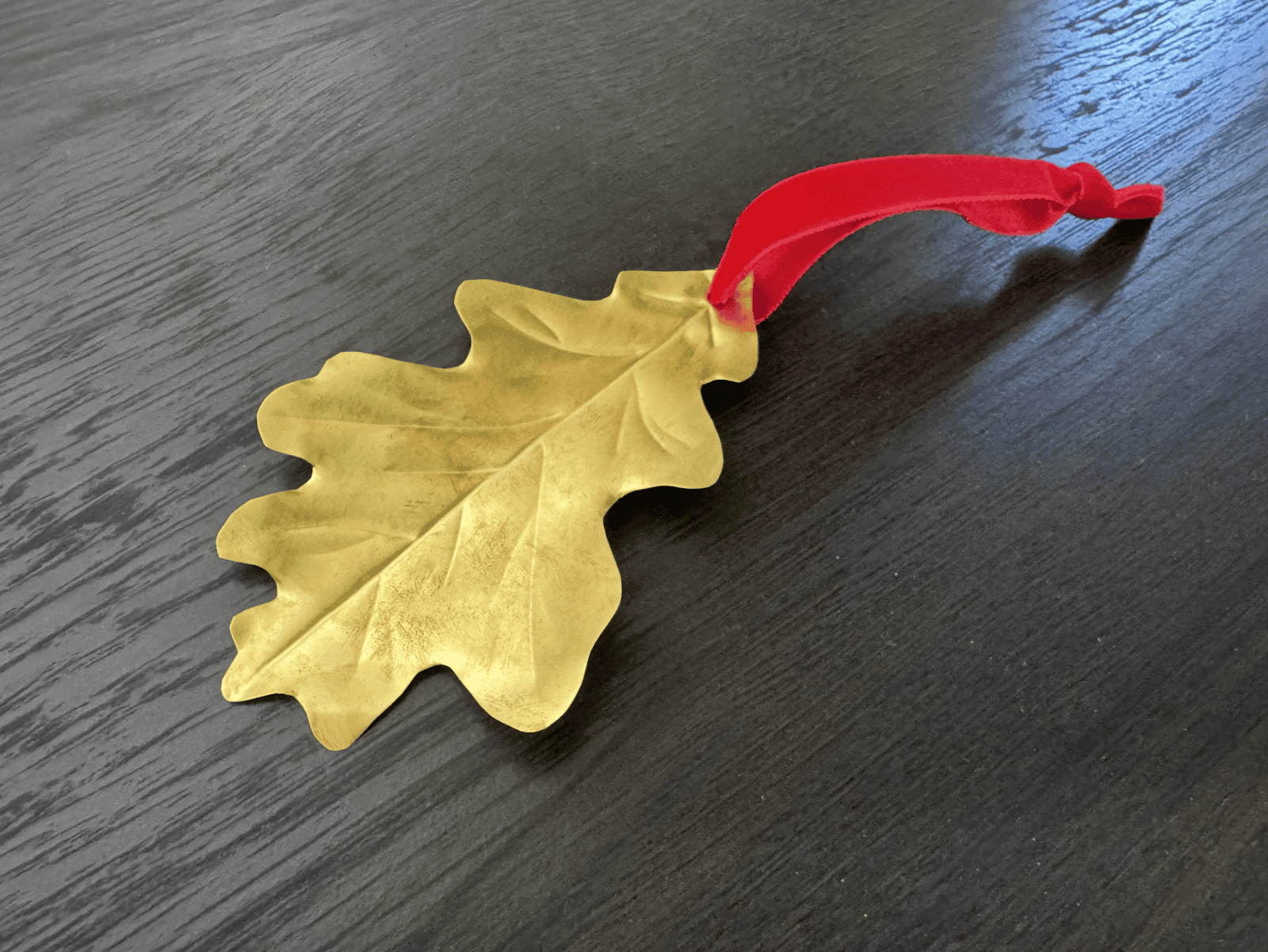Gold Tone Leaf